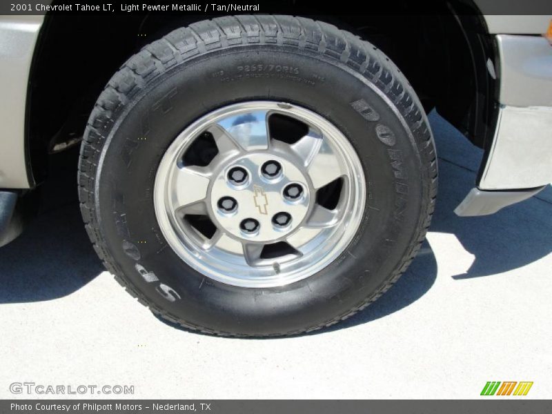 Light Pewter Metallic / Tan/Neutral 2001 Chevrolet Tahoe LT