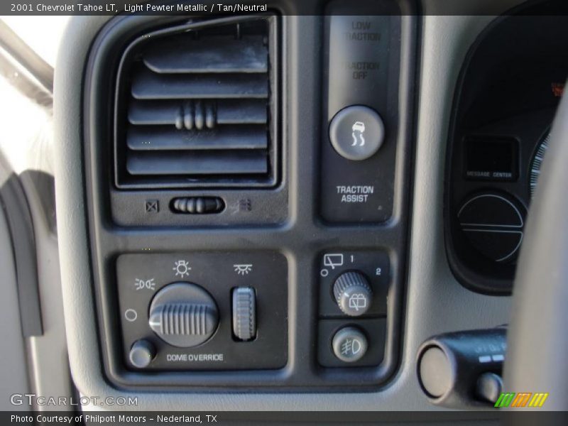 Light Pewter Metallic / Tan/Neutral 2001 Chevrolet Tahoe LT