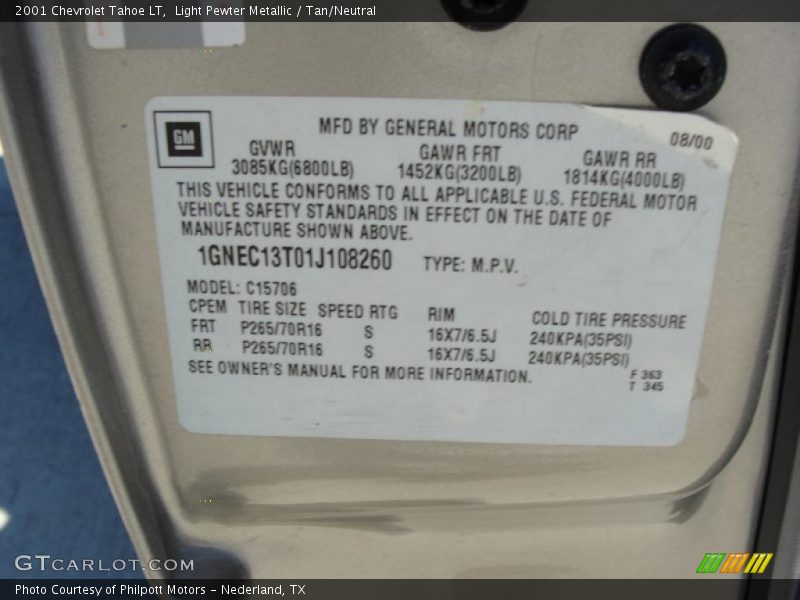 Light Pewter Metallic / Tan/Neutral 2001 Chevrolet Tahoe LT