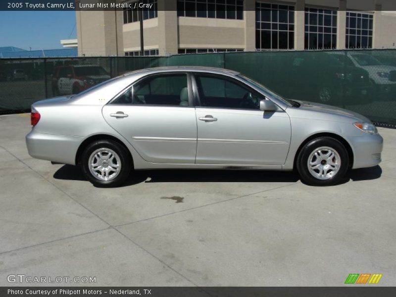 Lunar Mist Metallic / Gray 2005 Toyota Camry LE