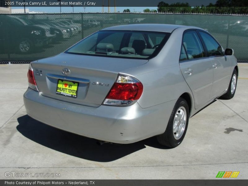 Lunar Mist Metallic / Gray 2005 Toyota Camry LE