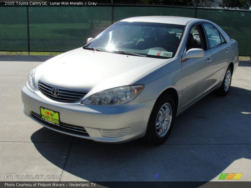 Lunar Mist Metallic / Gray 2005 Toyota Camry LE