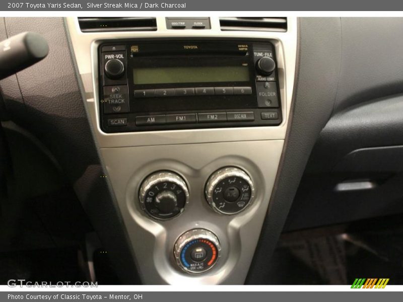 Silver Streak Mica / Dark Charcoal 2007 Toyota Yaris Sedan