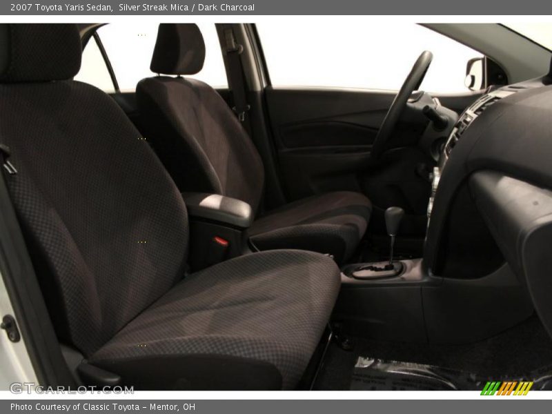 Silver Streak Mica / Dark Charcoal 2007 Toyota Yaris Sedan