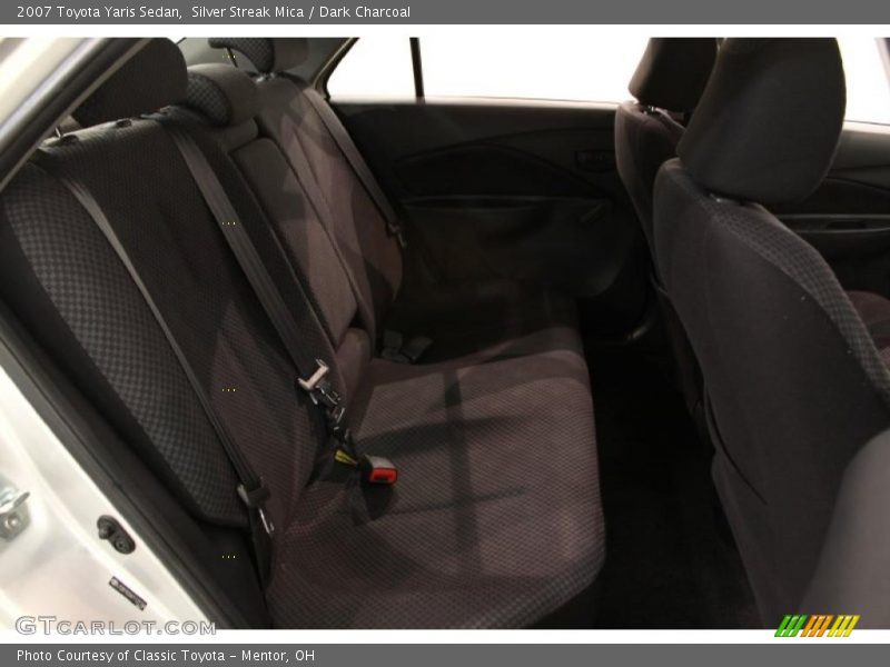 Silver Streak Mica / Dark Charcoal 2007 Toyota Yaris Sedan