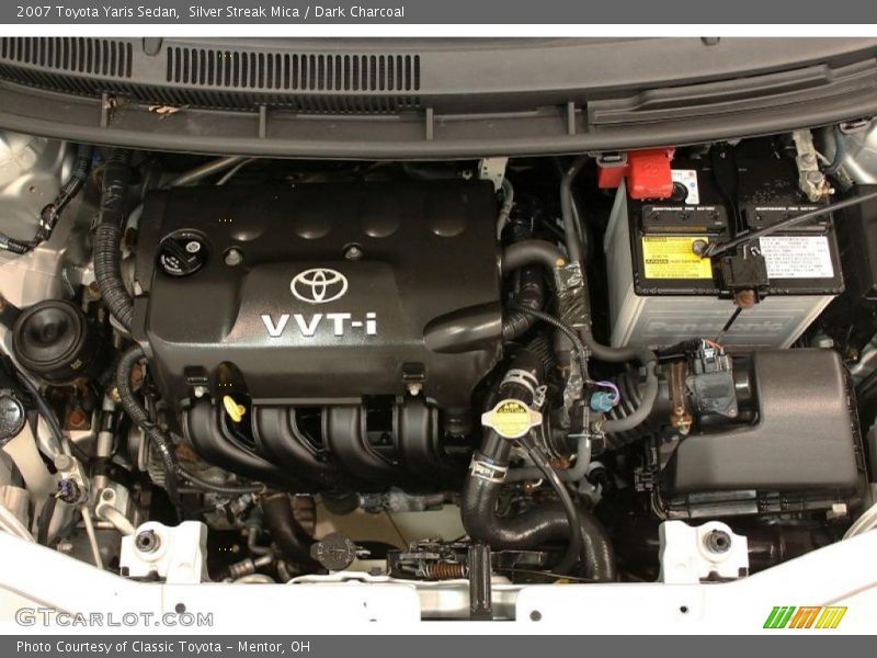 Silver Streak Mica / Dark Charcoal 2007 Toyota Yaris Sedan