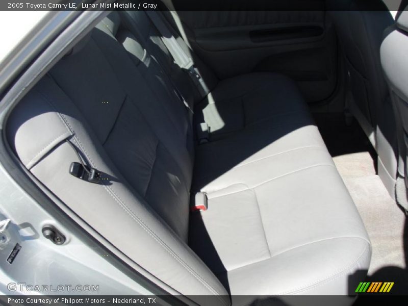 Lunar Mist Metallic / Gray 2005 Toyota Camry LE