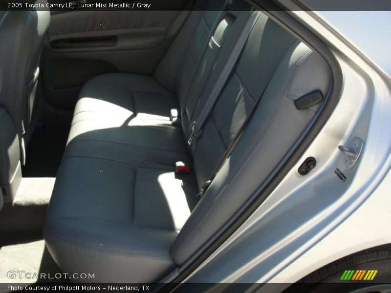 Lunar Mist Metallic / Gray 2005 Toyota Camry LE