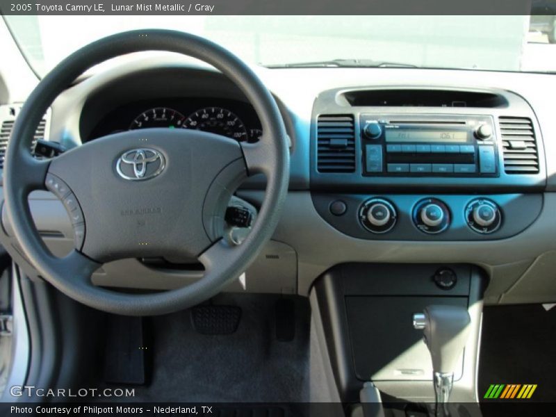 Lunar Mist Metallic / Gray 2005 Toyota Camry LE