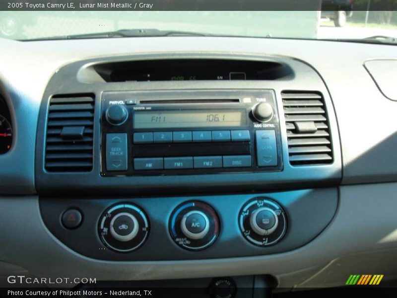 Lunar Mist Metallic / Gray 2005 Toyota Camry LE