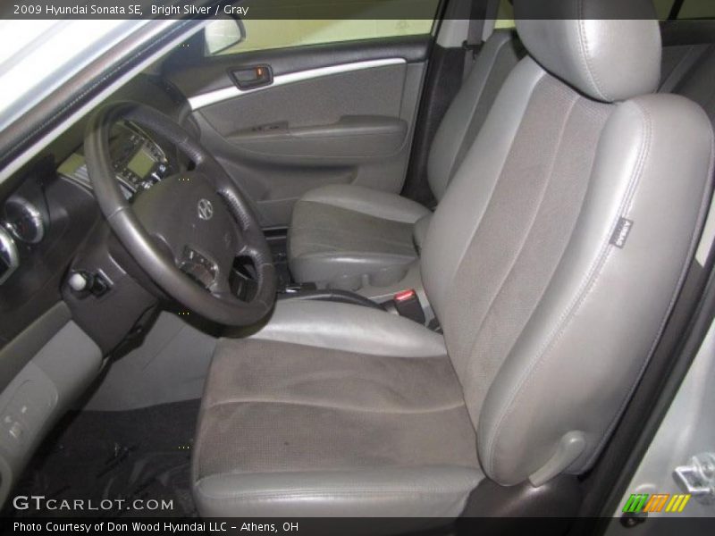 Bright Silver / Gray 2009 Hyundai Sonata SE