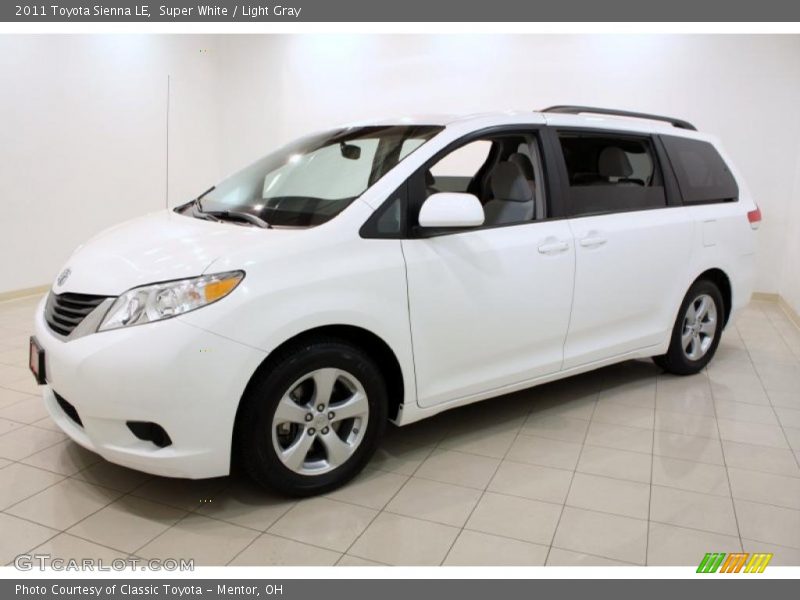 Super White / Light Gray 2011 Toyota Sienna LE