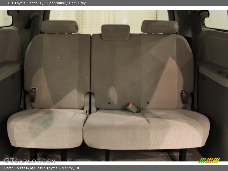 Super White / Light Gray 2011 Toyota Sienna LE