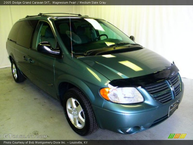 Magnesium Pearl / Medium Slate Gray 2005 Dodge Grand Caravan SXT