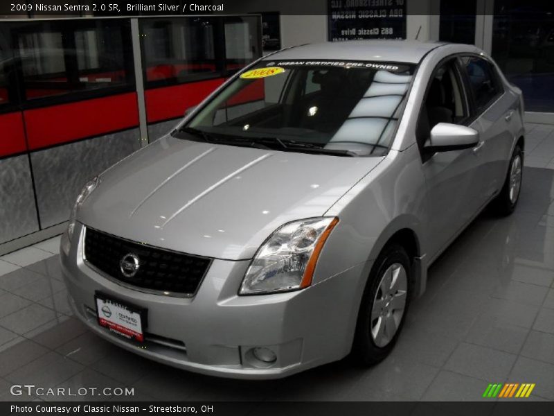 Brilliant Silver / Charcoal 2009 Nissan Sentra 2.0 SR