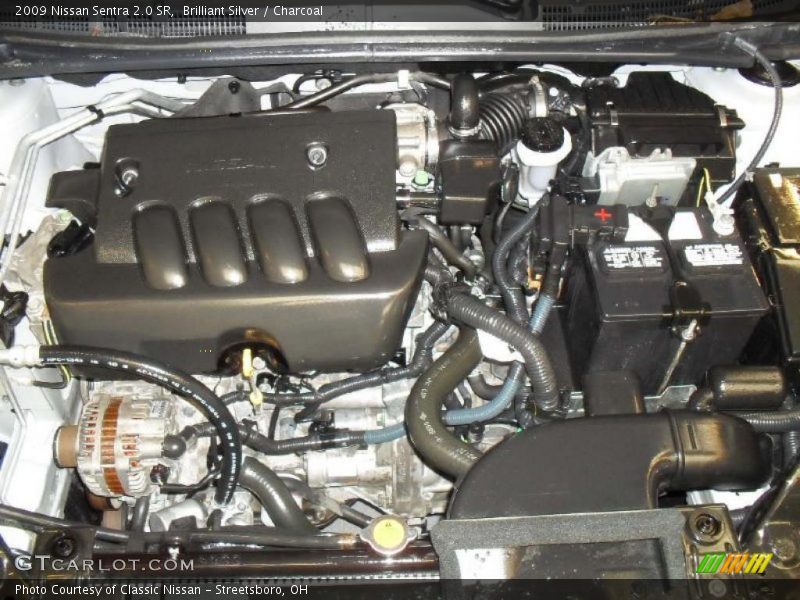 Brilliant Silver / Charcoal 2009 Nissan Sentra 2.0 SR