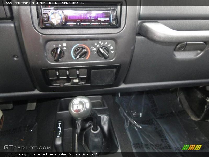 Black / Dark Slate Gray 2006 Jeep Wrangler SE 4x4