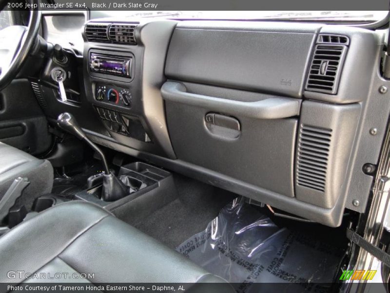 Black / Dark Slate Gray 2006 Jeep Wrangler SE 4x4