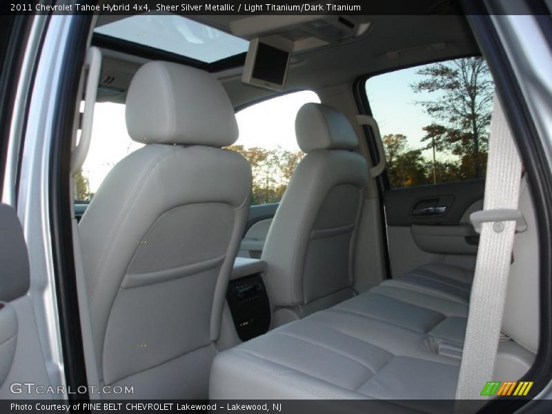  2011 Tahoe Hybrid 4x4 Light Titanium/Dark Titanium Interior