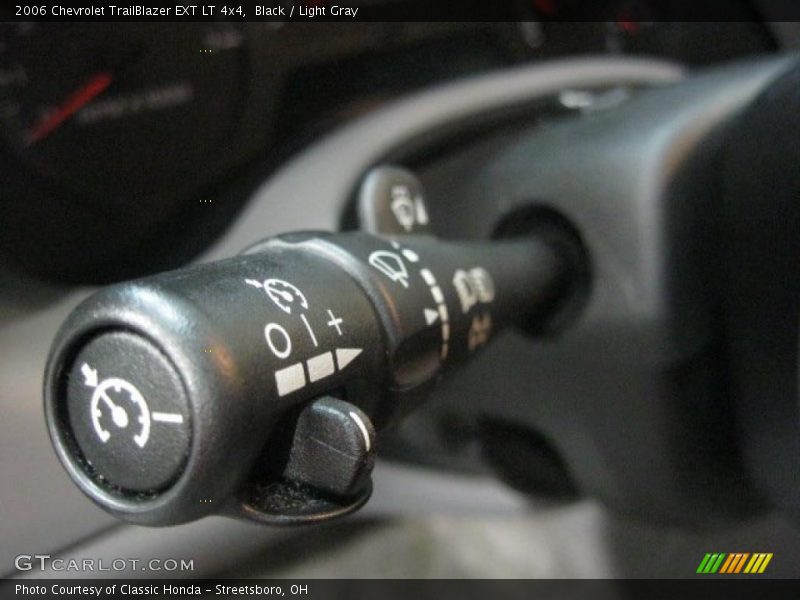 Black / Light Gray 2006 Chevrolet TrailBlazer EXT LT 4x4