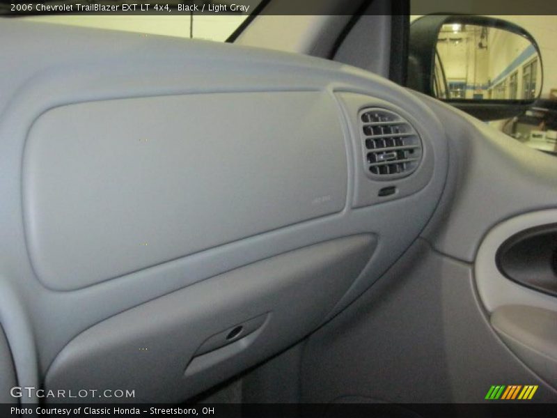Black / Light Gray 2006 Chevrolet TrailBlazer EXT LT 4x4
