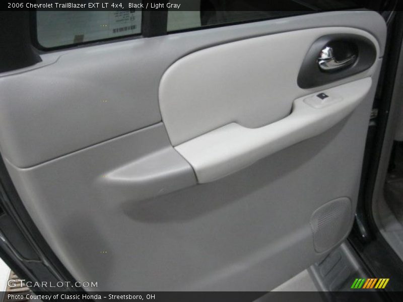 Black / Light Gray 2006 Chevrolet TrailBlazer EXT LT 4x4