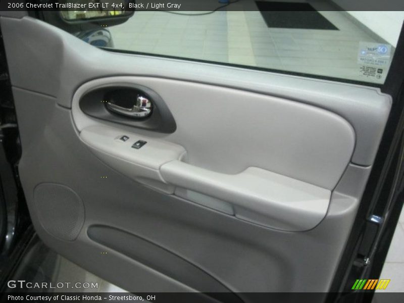 Black / Light Gray 2006 Chevrolet TrailBlazer EXT LT 4x4