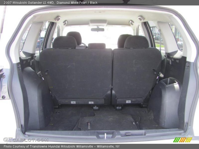 Diamond White Pearl / Black 2007 Mitsubishi Outlander LS 4WD