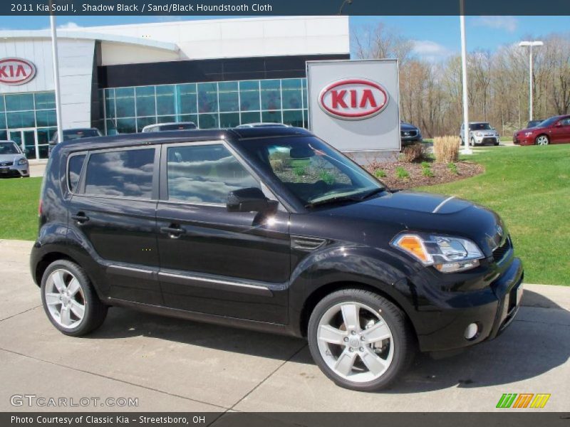 Shadow Black / Sand/Black Houndstooth Cloth 2011 Kia Soul !