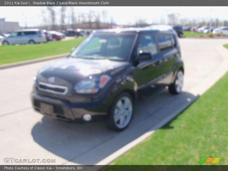 Shadow Black / Sand/Black Houndstooth Cloth 2011 Kia Soul !