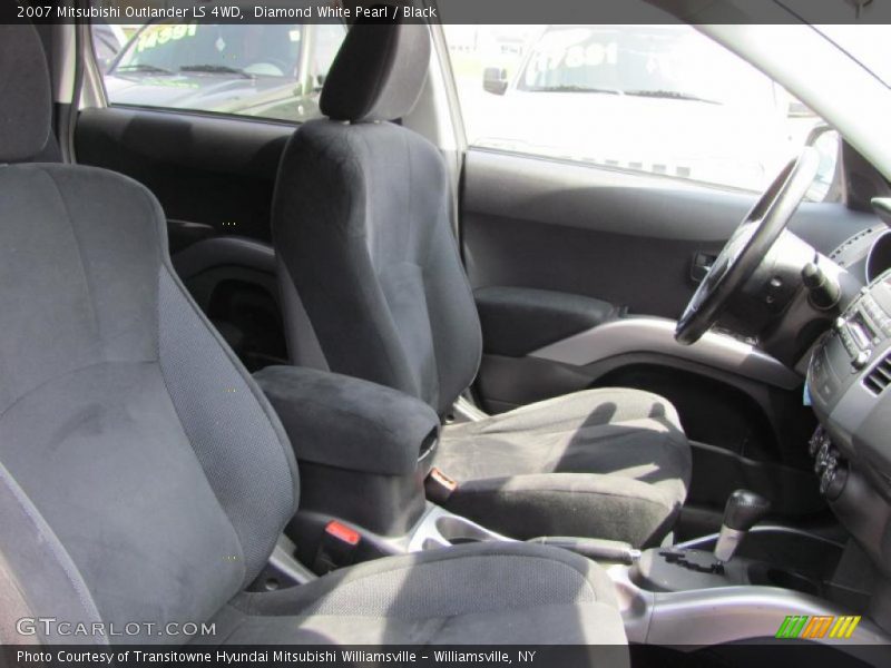 Diamond White Pearl / Black 2007 Mitsubishi Outlander LS 4WD