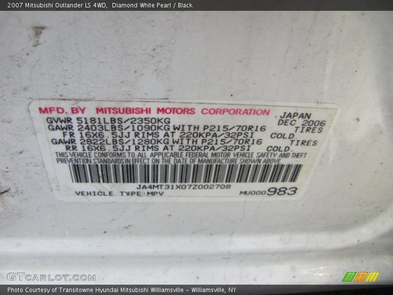 Diamond White Pearl / Black 2007 Mitsubishi Outlander LS 4WD
