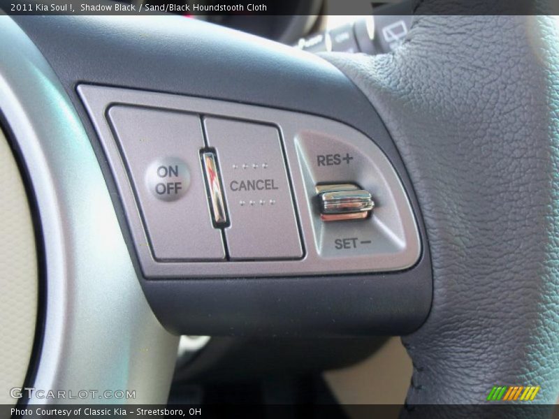 Shadow Black / Sand/Black Houndstooth Cloth 2011 Kia Soul !