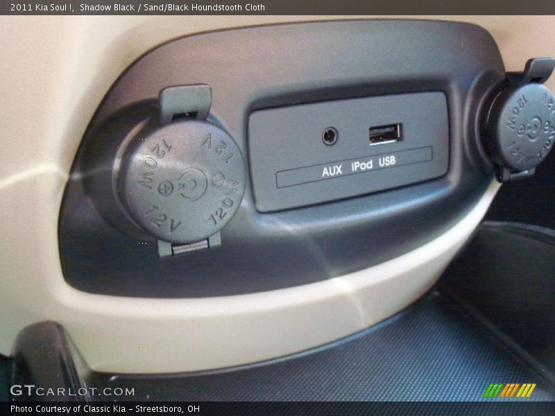 Shadow Black / Sand/Black Houndstooth Cloth 2011 Kia Soul !