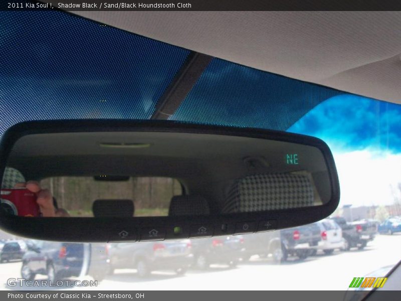 Shadow Black / Sand/Black Houndstooth Cloth 2011 Kia Soul !