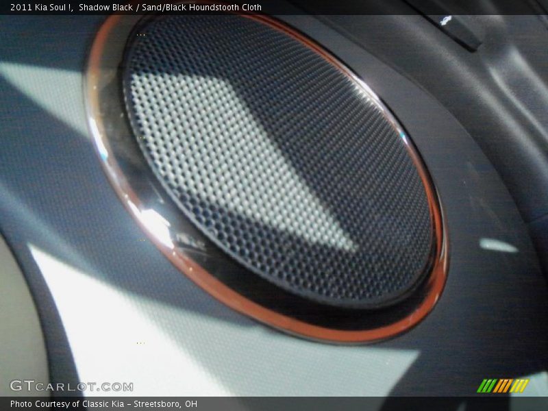 Shadow Black / Sand/Black Houndstooth Cloth 2011 Kia Soul !