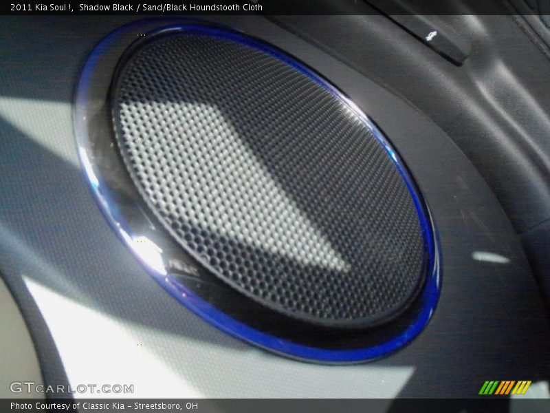 Shadow Black / Sand/Black Houndstooth Cloth 2011 Kia Soul !