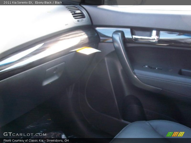 Ebony Black / Black 2011 Kia Sorento EX