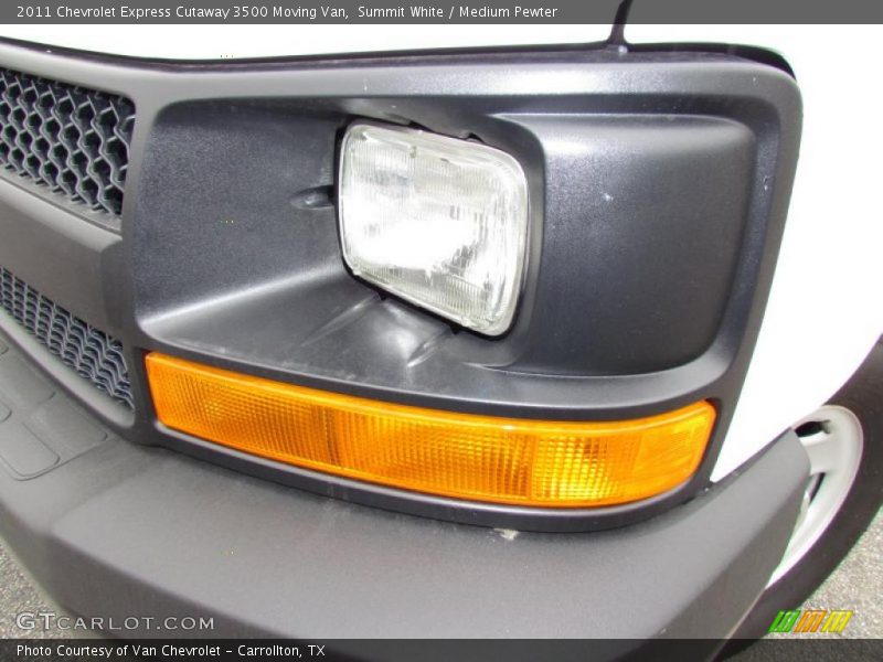 Summit White / Medium Pewter 2011 Chevrolet Express Cutaway 3500 Moving Van