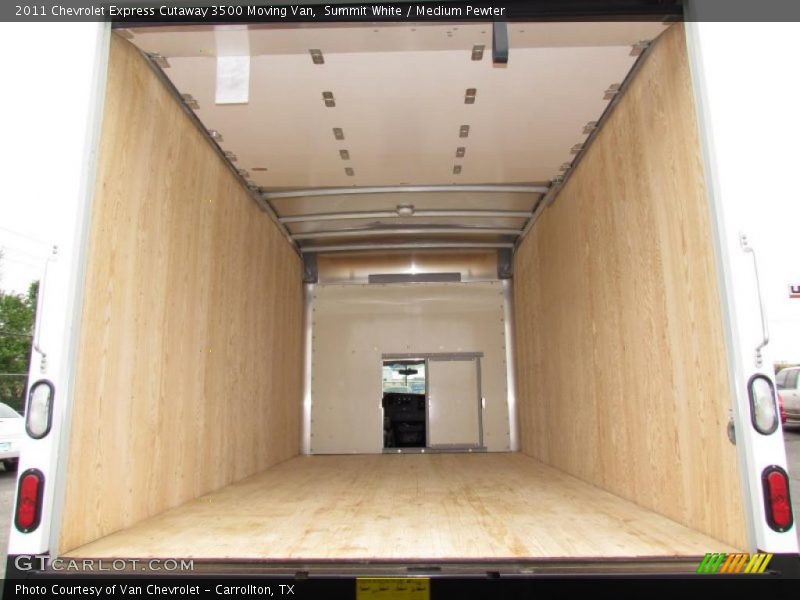  2011 Express Cutaway 3500 Moving Van Trunk
