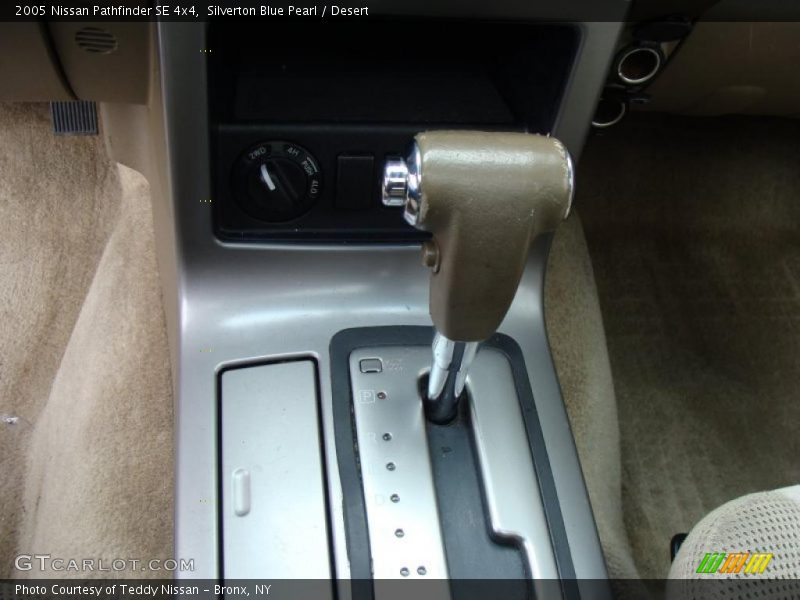Silverton Blue Pearl / Desert 2005 Nissan Pathfinder SE 4x4