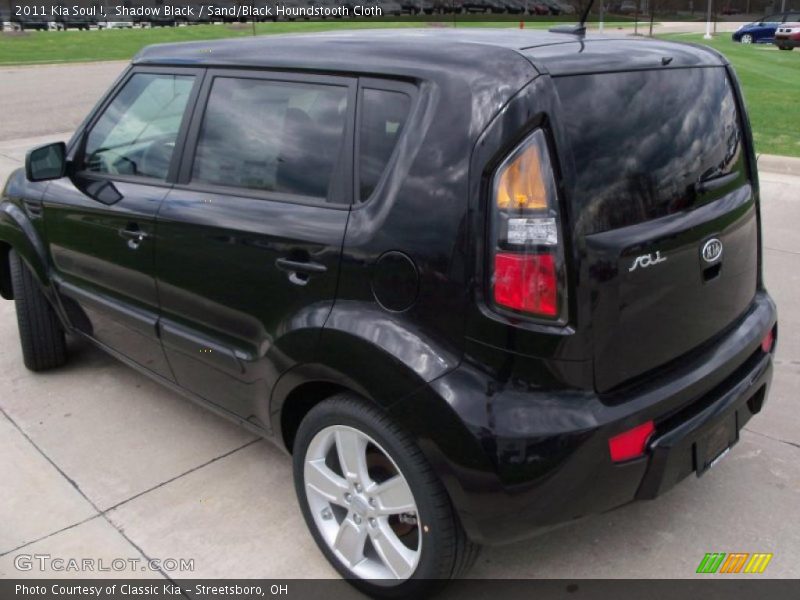 Shadow Black / Sand/Black Houndstooth Cloth 2011 Kia Soul !