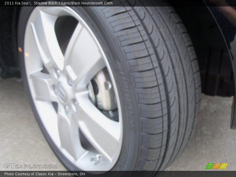 Shadow Black / Sand/Black Houndstooth Cloth 2011 Kia Soul !