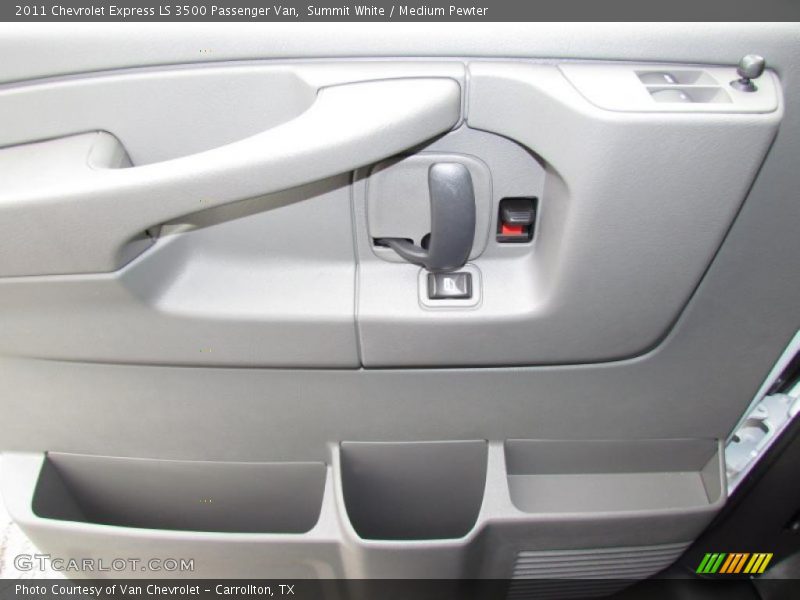 Summit White / Medium Pewter 2011 Chevrolet Express LS 3500 Passenger Van