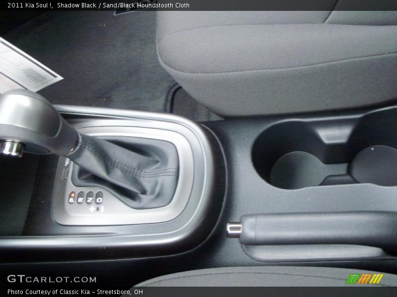 Shadow Black / Sand/Black Houndstooth Cloth 2011 Kia Soul !