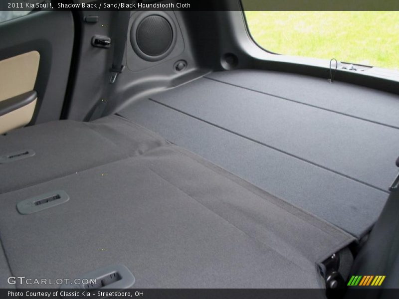 Shadow Black / Sand/Black Houndstooth Cloth 2011 Kia Soul !