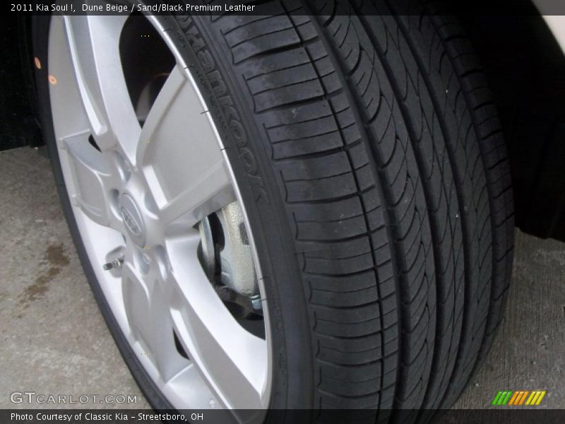 Dune Beige / Sand/Black Premium Leather 2011 Kia Soul !