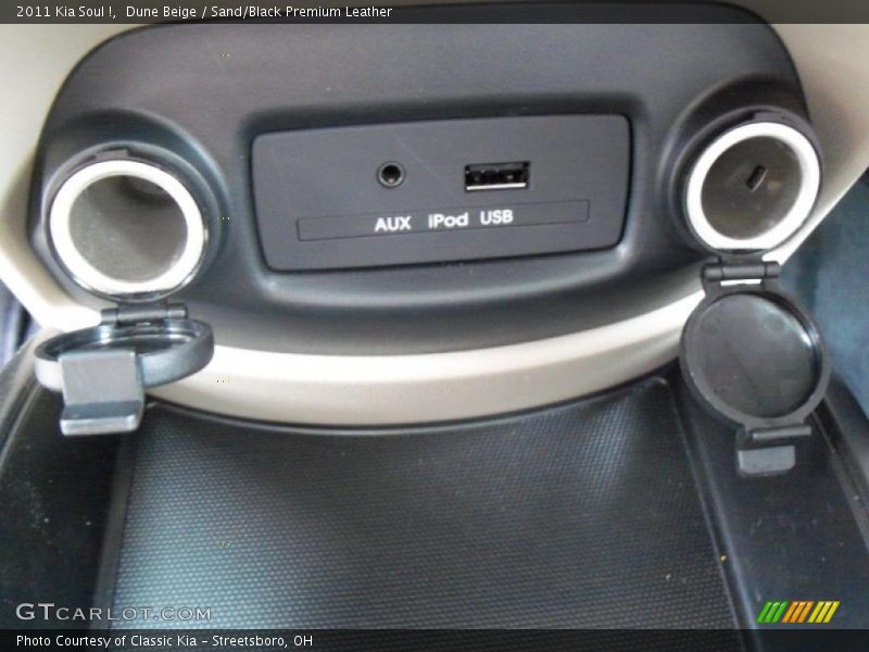 Dune Beige / Sand/Black Premium Leather 2011 Kia Soul !