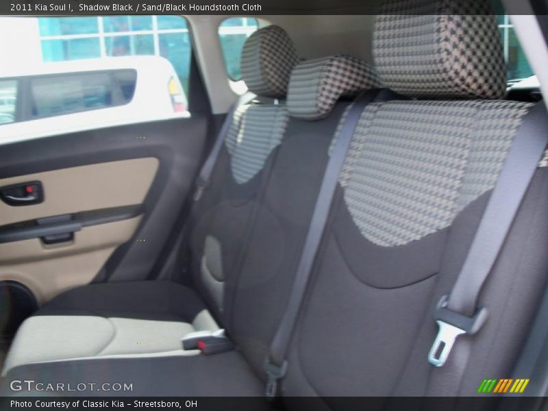 Shadow Black / Sand/Black Houndstooth Cloth 2011 Kia Soul !