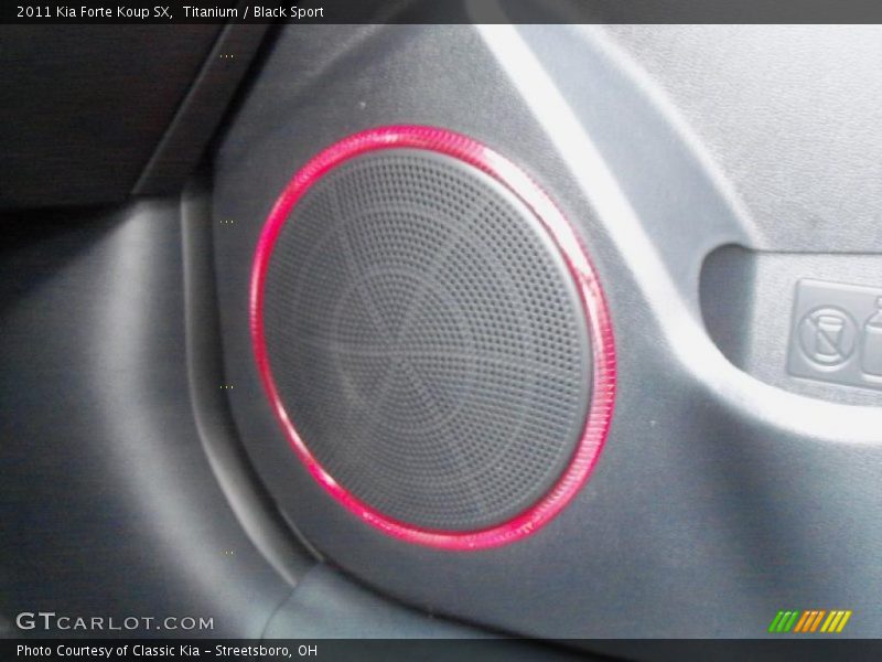 Titanium / Black Sport 2011 Kia Forte Koup SX